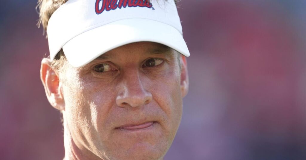 Decision de coaching del entrenador de Ole Miss Kiffin entre Florida y LSU se revelará después del Egg Bowl.