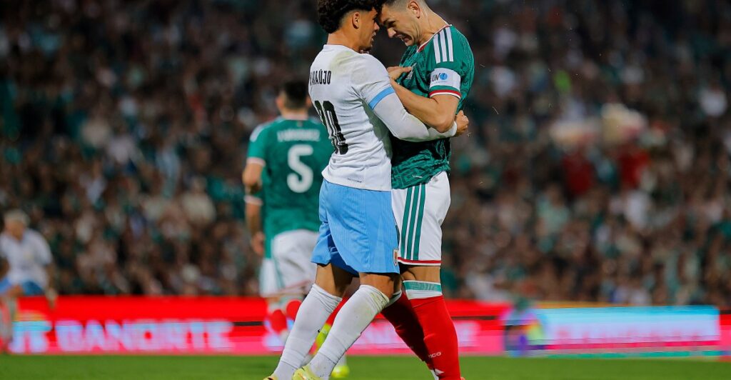 Empate sin goles en la dura batalla entre México y Uruguay