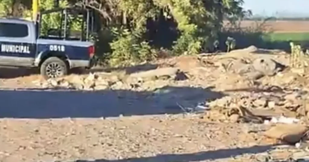 Encuentran cuerpo sin vida envuelto en plástico en Balbuena, Navolato