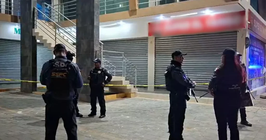 Identifican al hombre asesinado en una plaza de Santa Fe, Culiacán, como nativo de Mexicali