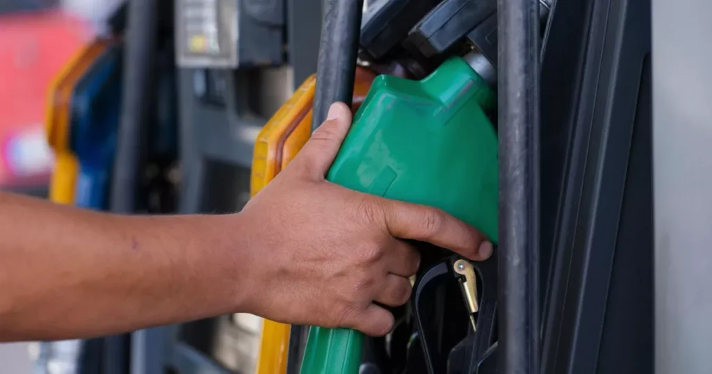 Precio de la gasolina en Sinaloa hoy: Descubre cuánto cuesta el combustible este martes 25 de noviembre.