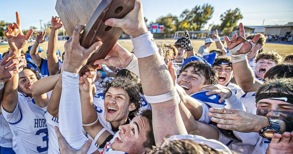 San Miguel se reúne para ganar su tercer título estatal consecutivo 28-21 sobre Dexter