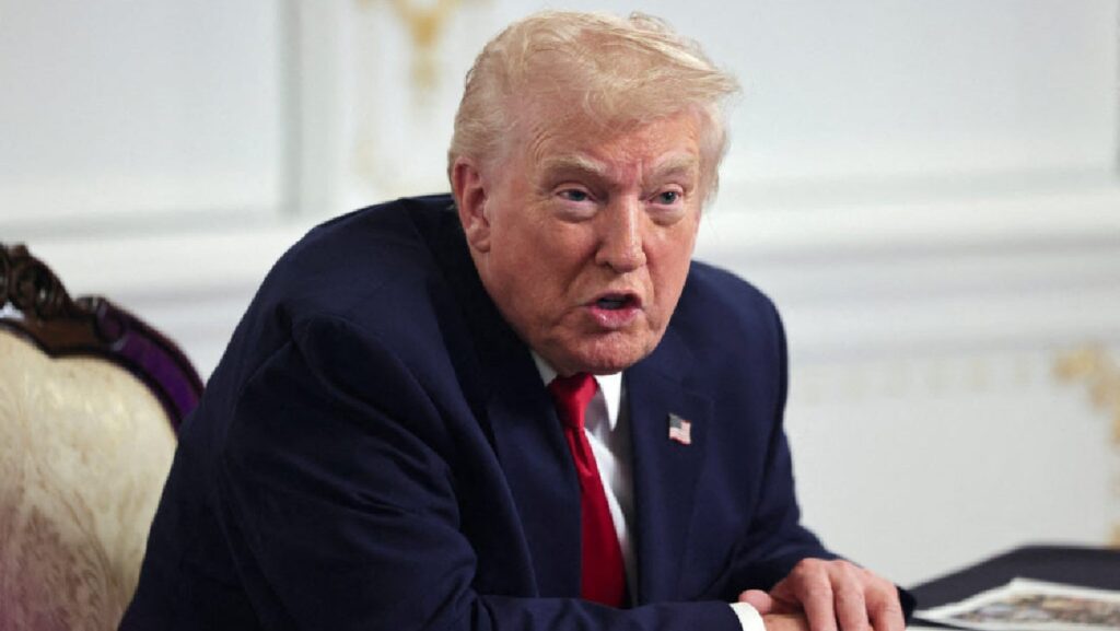 Trump cierra el espacio aéreo de México y lanza advertencia a narcos y aerolíneas