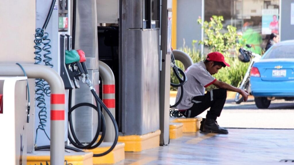 A partir de hoy, todos los centros de trabajo deben cumplir con la nueva "Ley Silla"