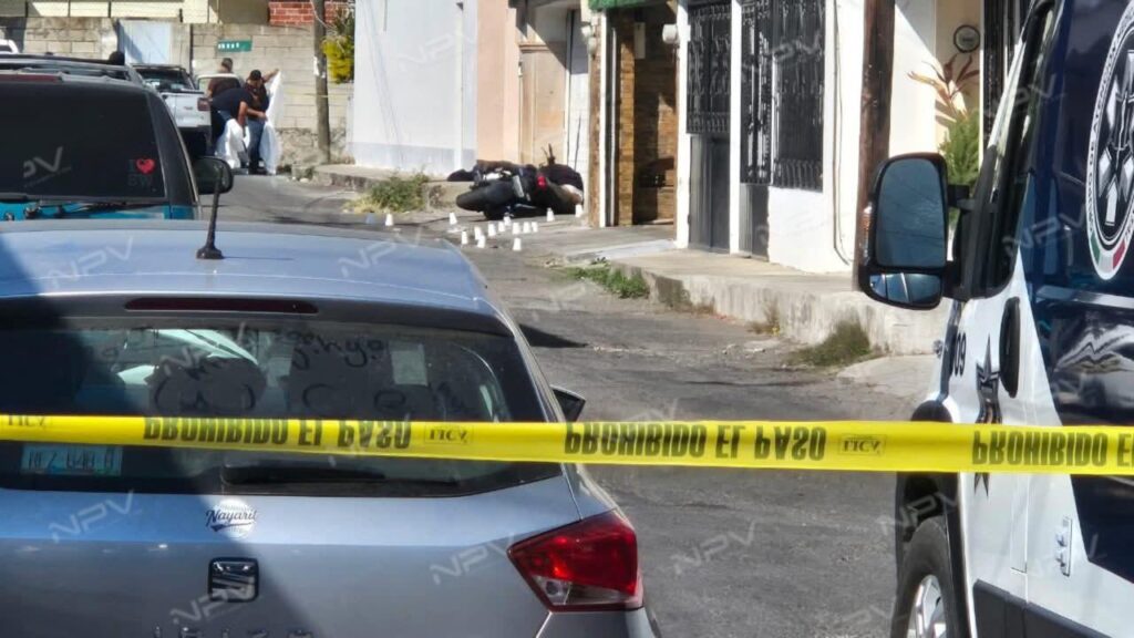 Asesinan a tiros a motociclista en Tepic