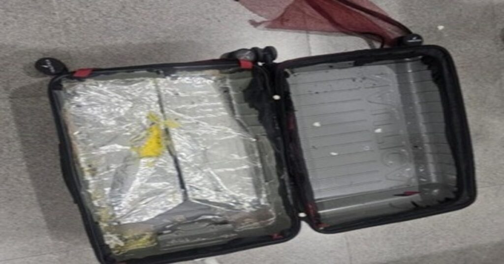 Capturan en el Aeropuerto Internacional de la Ciudad de México a foráneo con casi 2 millones de pesos en ketamina