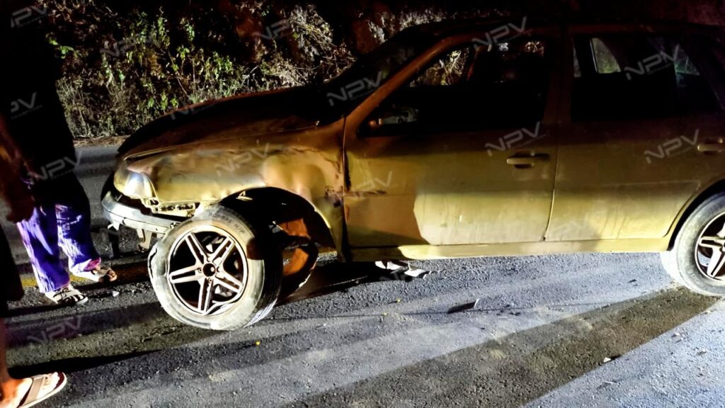 Choque y huida de camión de carga en la carretera 200