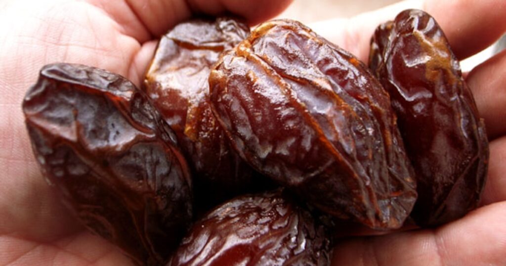 Descubre por qué los dátiles son considerados superalimentos nutritivos