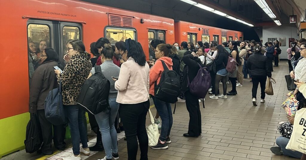 El Metro de la CDMX y el Metrobús en acción este 23 de diciembre