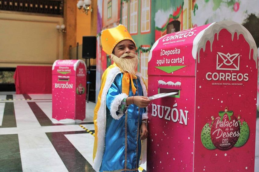 El Palacio Postal de la Ciudad de México abre una ruta de correo especial hacia el Polo Norte