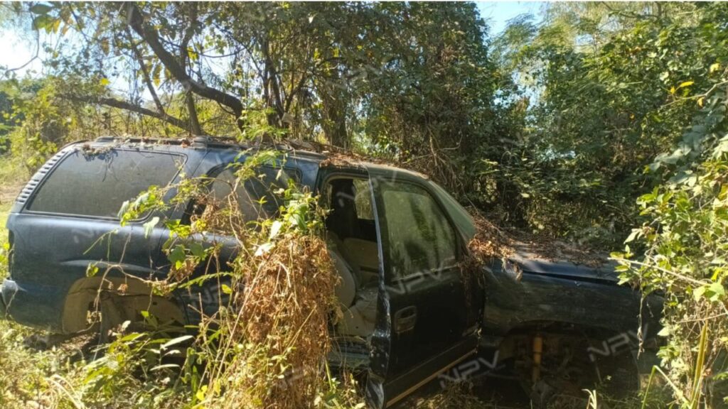 Encuentran camioneta robada y desmantelada en El Progreso