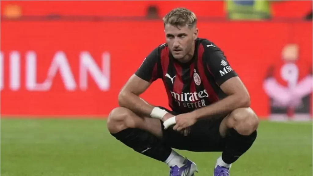 Estrella mexicana apunta a ser compañero de Santiago Giménez en el Milan