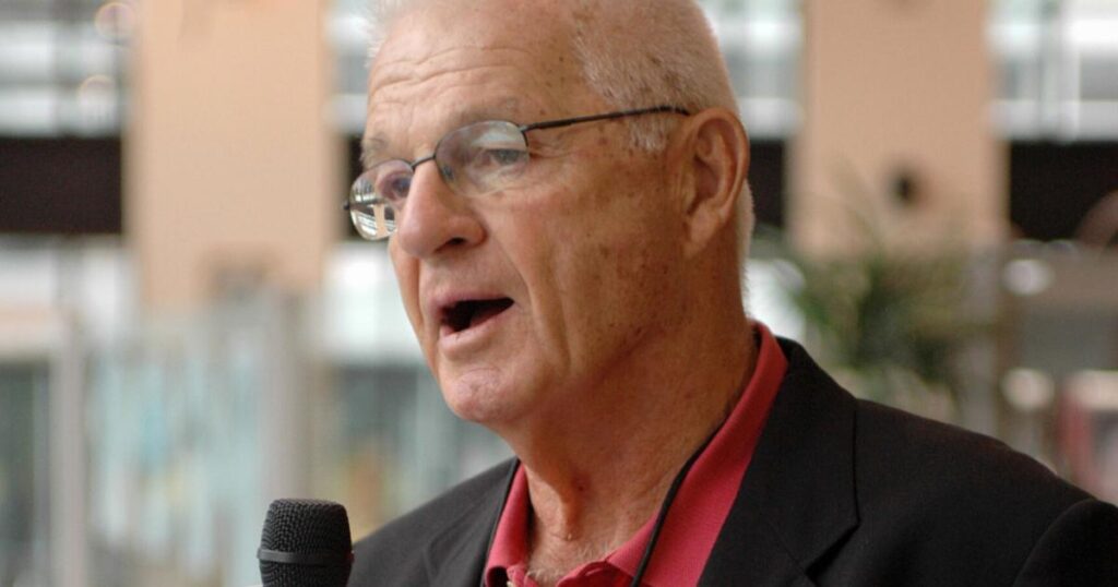 Fallece a los 91 años Paul Wiggin, exentrenador y miembro del Salón de la Fama del Fútbol Americano Universitario