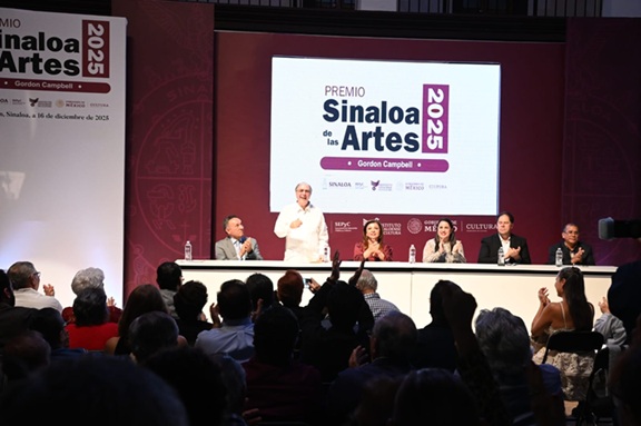 Gordon Campbell expresa su gratitud a la UAS por el Premio Sinaloa de las Artes 2025