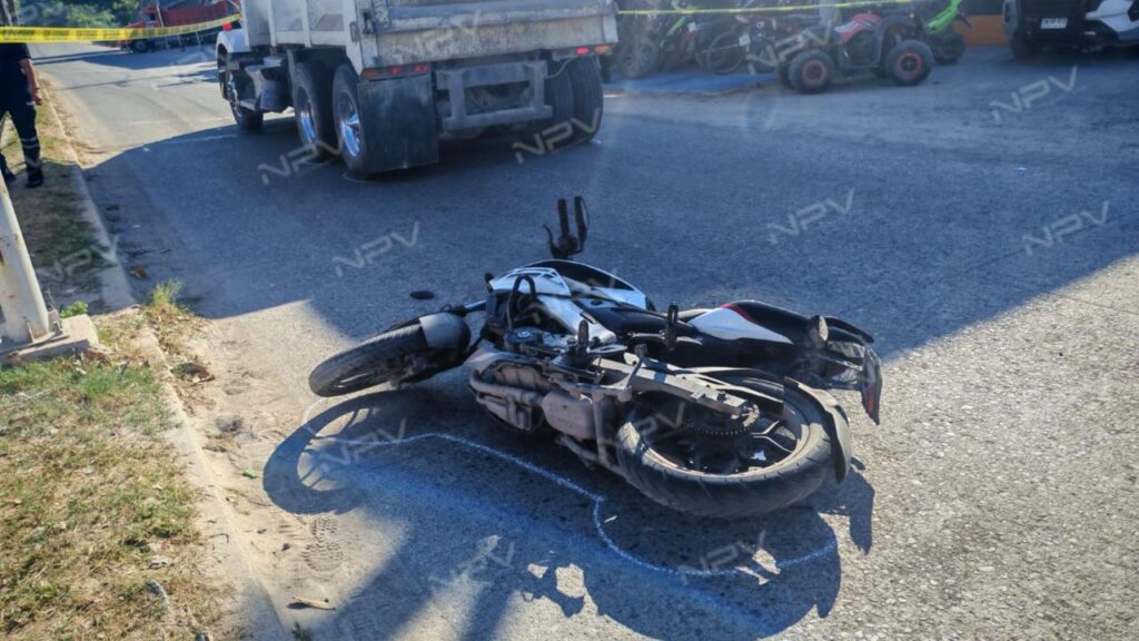 Grave accidente: Motociclista atropellado por camión en Los Poetas