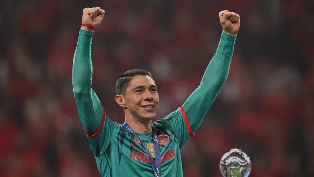 Hugo González se burla de Rayados y Tigres tras título con Toluca
Hugo González se mofa de Rayados y Tigres después de ganar el título con Toluca