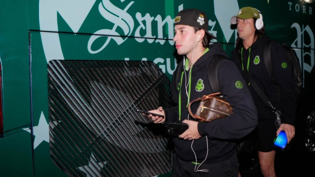 La nueva incorporación de los Pumas, Jordan Carrillo, comparte su admiración por Michael Jordan