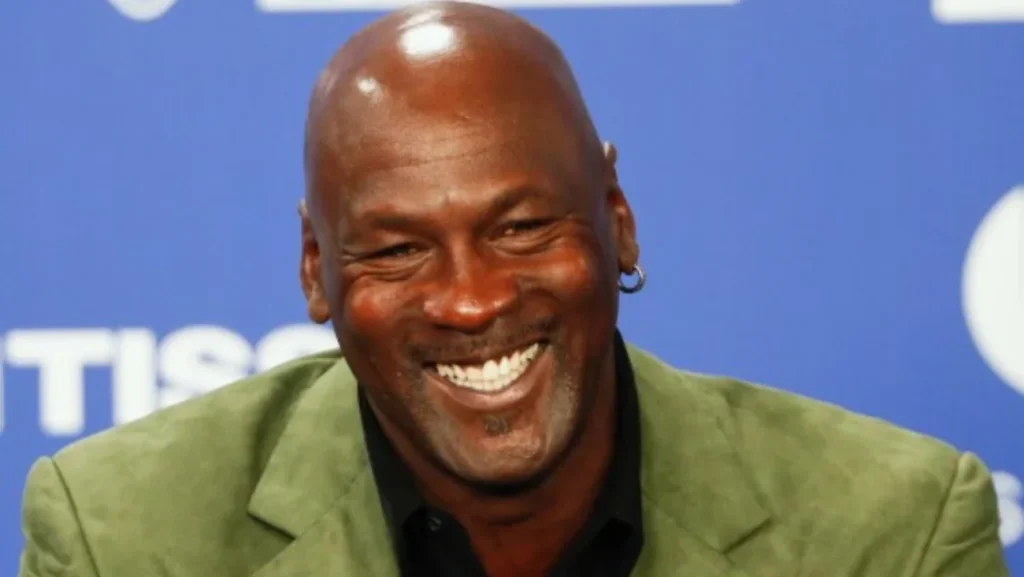 Michael Jordan critica la falta de pasión y la distracción comercial en la NBA mexicana actual