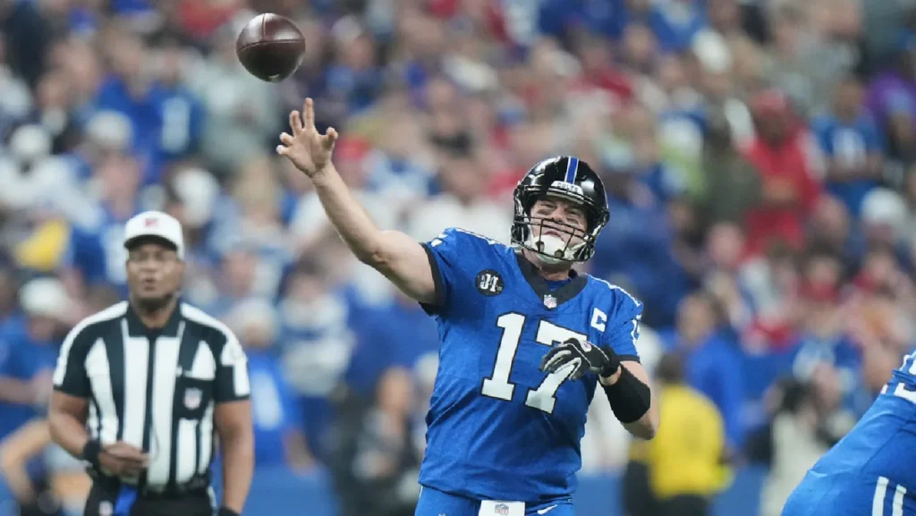 Philip Rivers logra su primer touchdown en jugada libre de su carrera

Philip Rivers anota su primer touchdown en jugada improvisada de su carrera