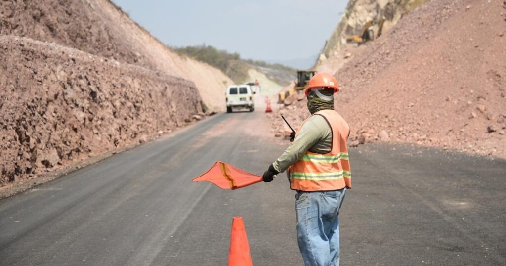 Reconocimiento del SICT a los camineros por su contribución a la conectividad y desarrollo de México