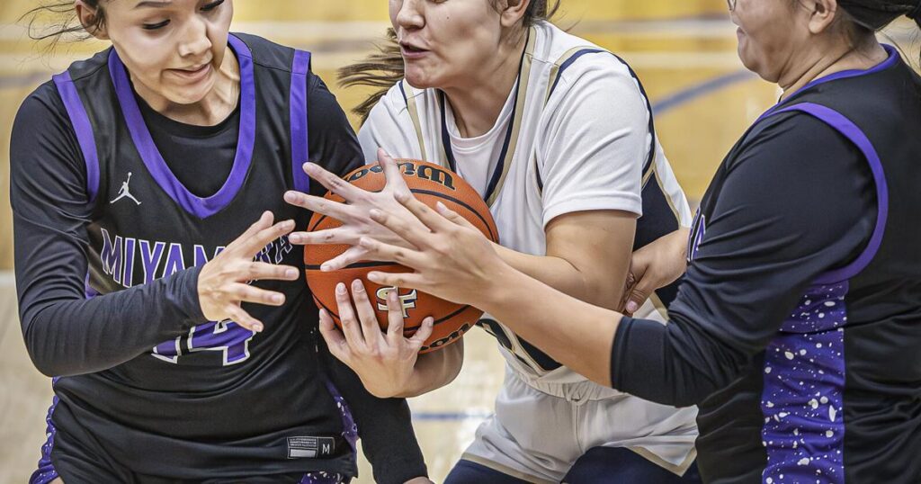 Santa Fe High finalmente revela su profundidad y estilo de juego al llegar a la final de la Ciudad Capital.