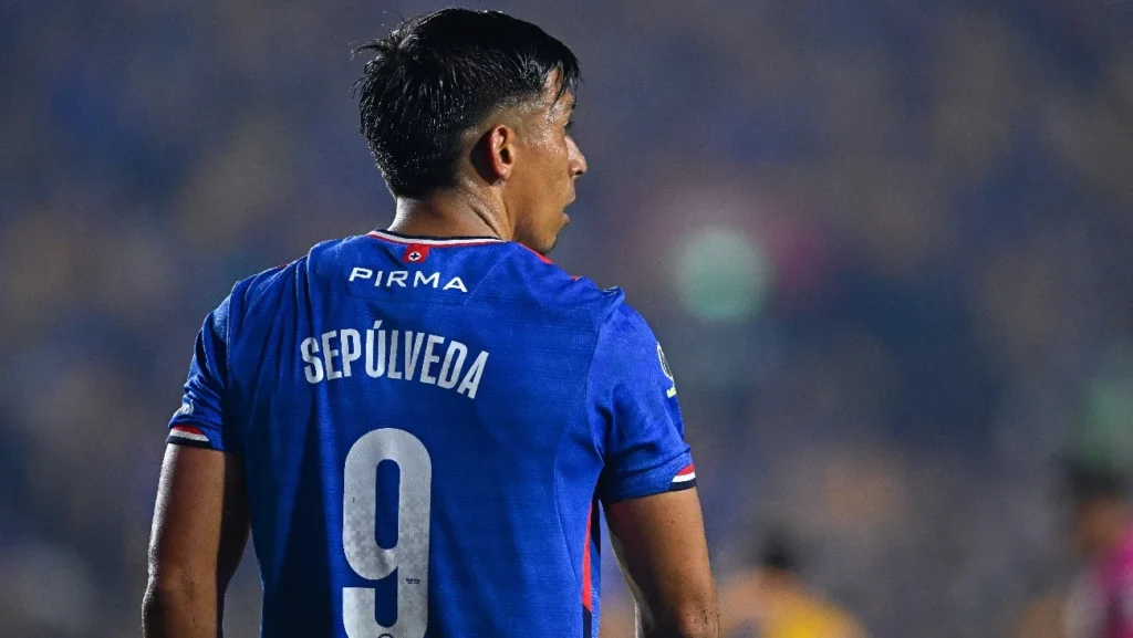 Veteranos delanteros que han decepcionado en Chivas: Sepúlveda vs 'maldición'