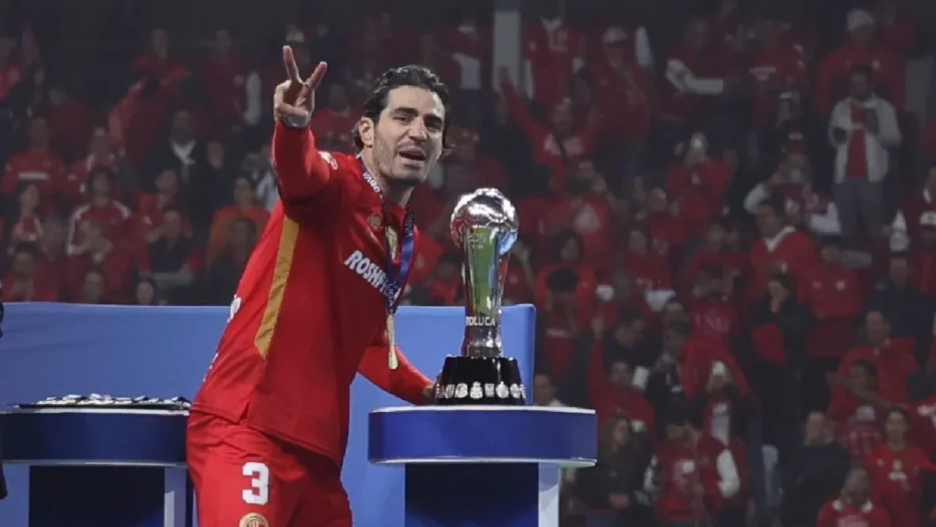 ¿De la pasión al descontento? Pollo Briseño critica a las Chivas tras bicampeonato