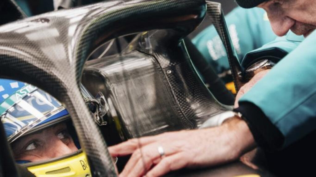 Alonso disfruta de su nuevo Aston Martin en México y Newey dice: "Fue emocionante"