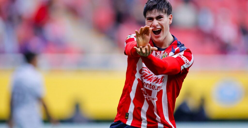 El gran comienzo de Chivas continúa tras vencer a Querétaro