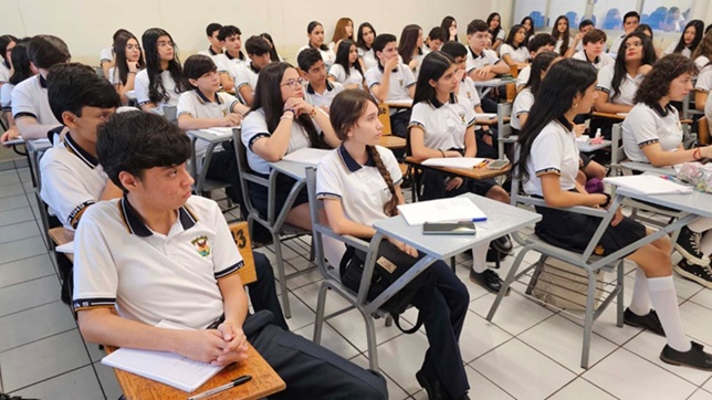 La Facultad de Historia de la UAS lleva el conocimiento a las preparatorias y otros subsistemas, fomentando el interés por la disciplina