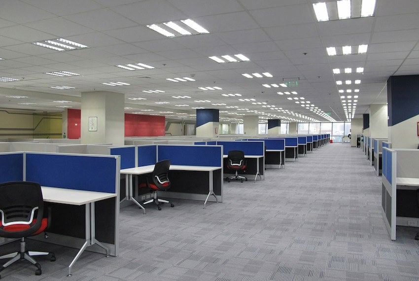 La caída récord en México: más de 25,000 empleadores formales desaparecen