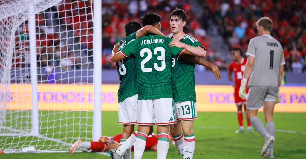 Tardío gol da la victoria a México sobre Panamá en el primer partido del 2026