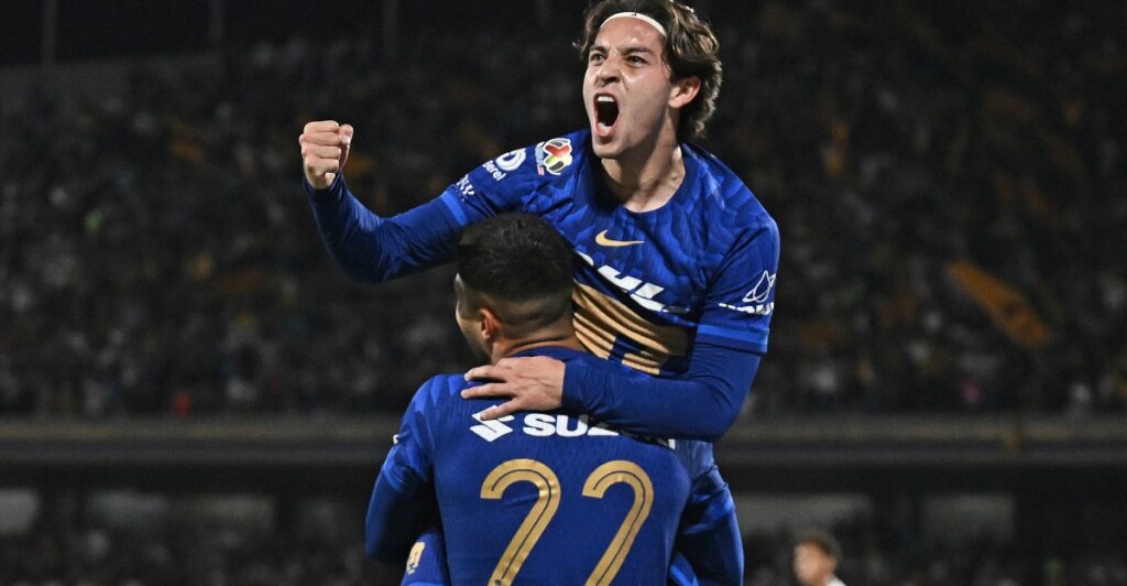 Pumas aplasta a Santos para obtener su primera victoria en casa del 2026