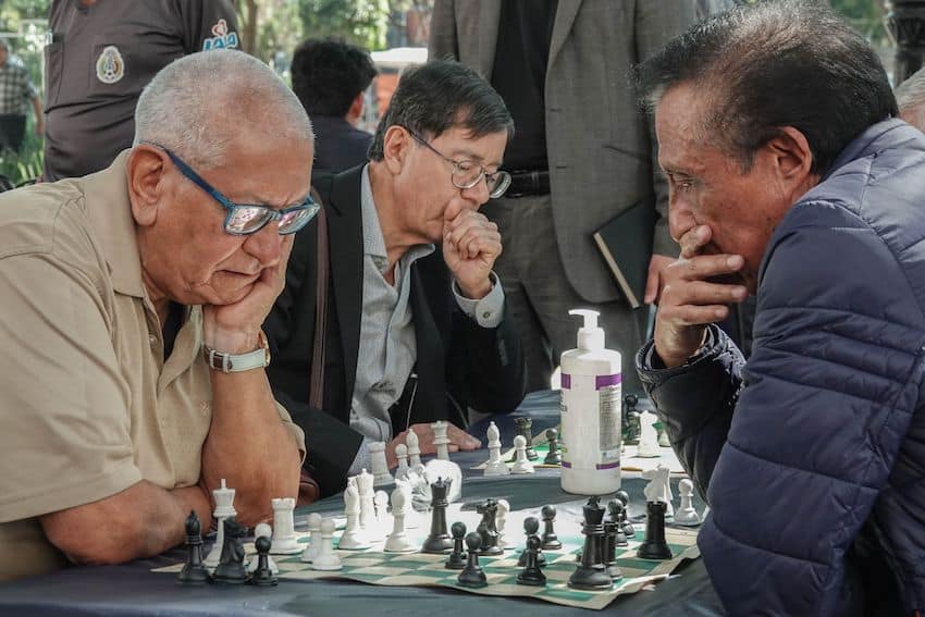 Resumen semanal de México: El caos en El Paso y el cortejo de China complican el panorama diplomático