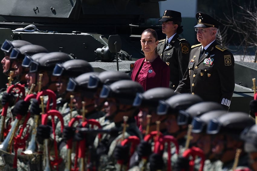 Resumen semanal de México: Sheinbaum rechaza a EE.UU. ¡y dice sí a Canadá!