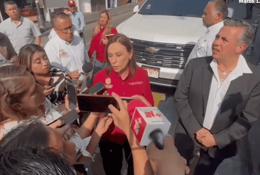 El gobernador de Veracruz culpa a una embarcación privada por el derrame de petróleo en la costa del Golfo de 200 kilómetros.