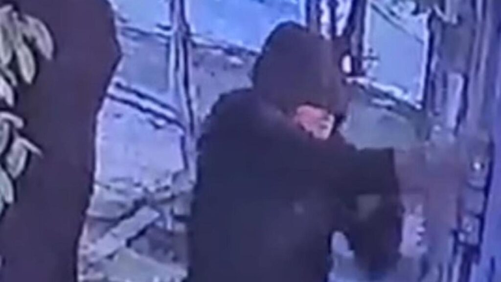 Se ofrece recompensa de cien mil pesos por información sobre el intento de asesinato del activista Erick Saracho