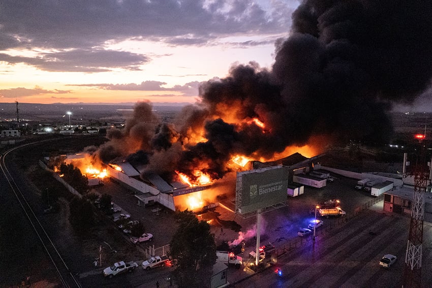 Los agricultores de frijol en protesta son señalados por el gobierno por incendio que destruyó el suministro de alimentos de asistencia social en Zacatecas
