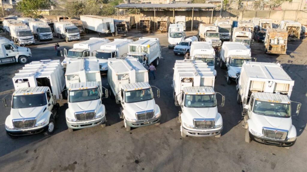 Munguía lidera un nuevo proyecto de limpieza en Puerto Vallarta