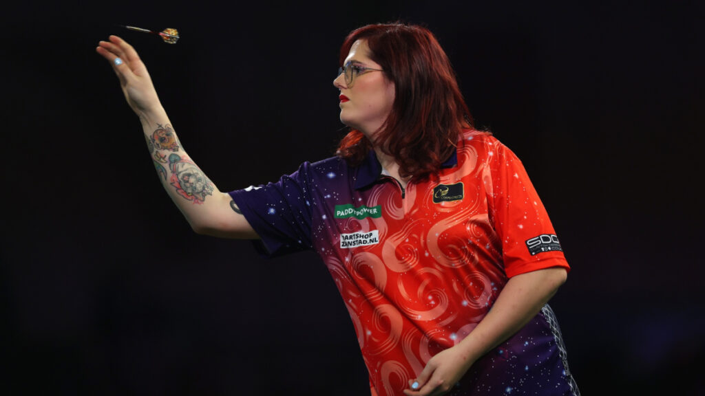 Prohibido competir en pruebas femeninas de dardos a jugadoras trans en México