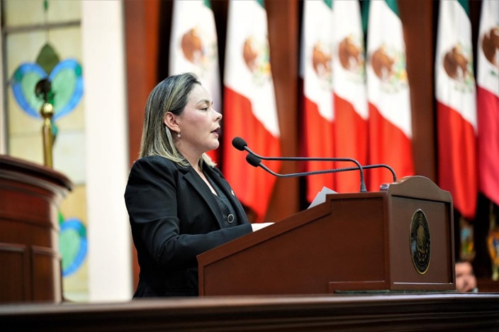 Rocha Moya recibe licencia del Congreso de Sinaloa y Yeraldine Bonilla es nombrada gobernadora interina